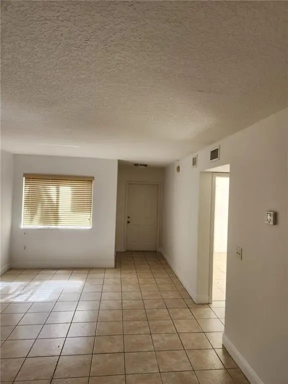 Photo 5 at 4775 SW 62nd Avenue 102, Davie