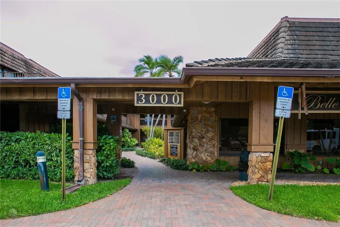 Photo 2 at 3000 N University Drive 3h, Coral Springs