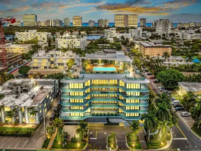 9901 W Bay Harbor Drive 304, Bay Harbor Islands – sold