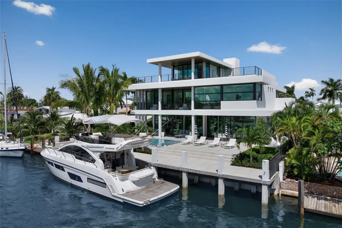 Photo 8 at 1500 SE 14th Street, Fort Lauderdale