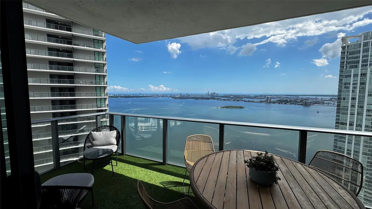 Photo 2 at 650 NE 32nd Street 4307, Miami