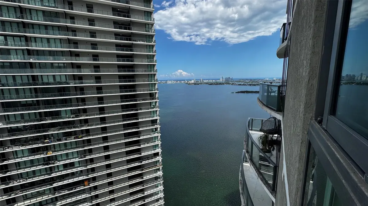 Photo 5 at 650 NE 32nd Street 4307, Miami