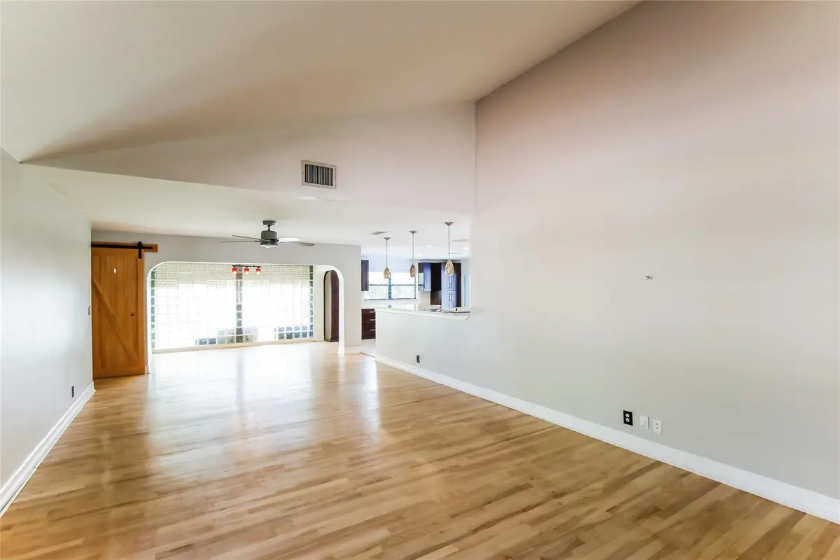 Photo 5 at 9468 NW 2nd Street, Coral Springs