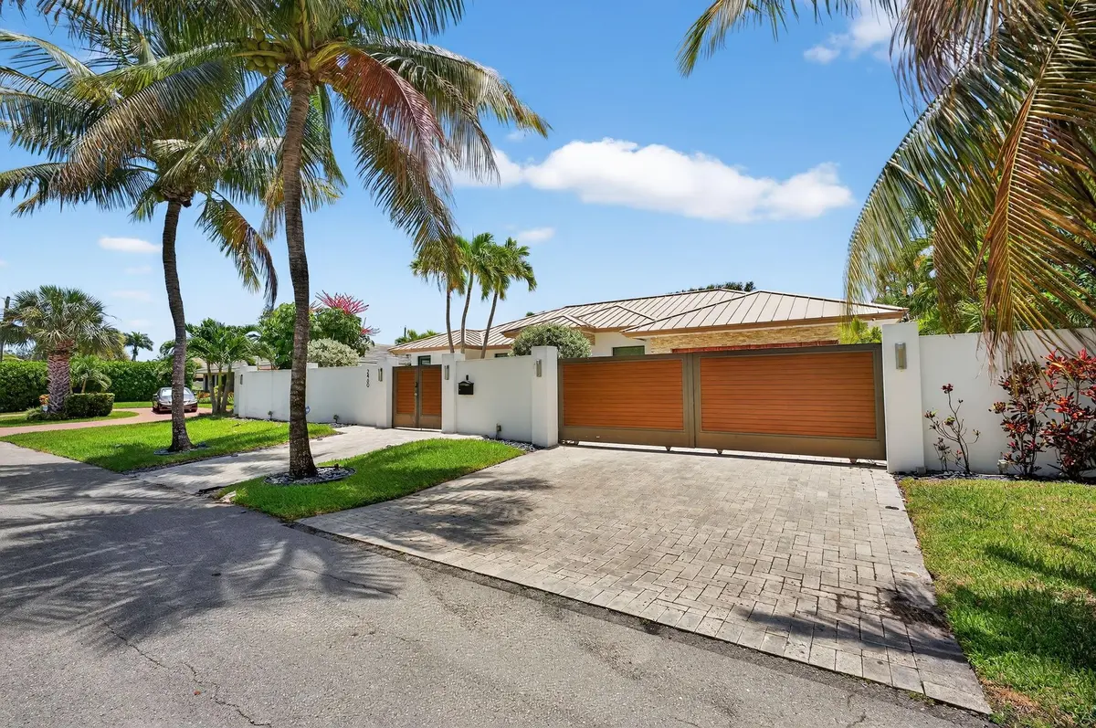 Photo 6 at 2460 NE 36th Street, Fort Lauderdale