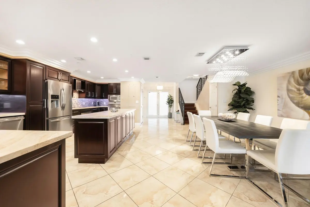 Photo 8 at 615 Bayshore Drive 105, Fort Lauderdale