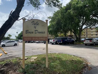 9355 SW 8th Street 321, Boca Raton – sold