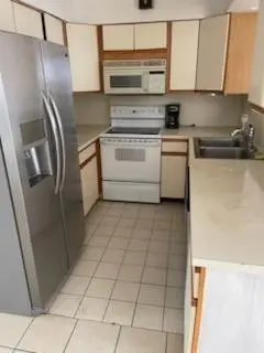 Kitchen at , Oakland Park
