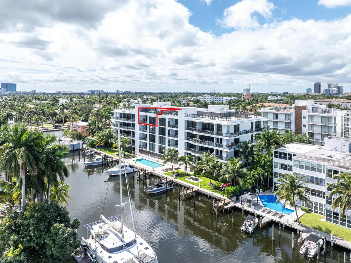 Photo 1 at 20 Isle Of Venice Drive PH2, Fort Lauderdale
