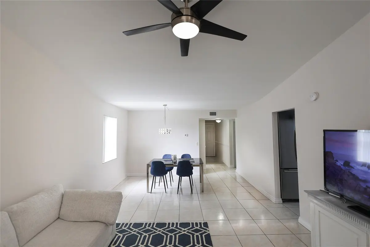 Photo 5 at 8725 Shadow Wood Boulevard 312, Coral Springs