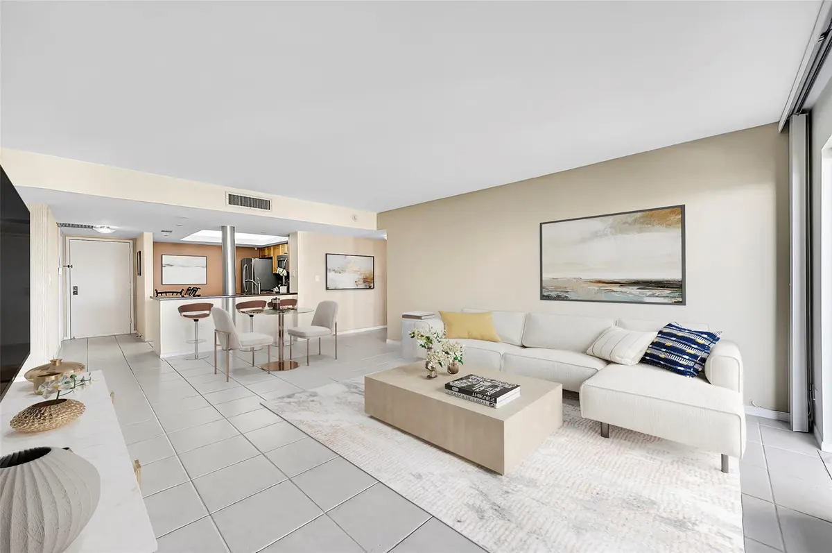 Virtually staged at 4900 N Ocean Boulevard 802, Lauderdale-By-The-Sea