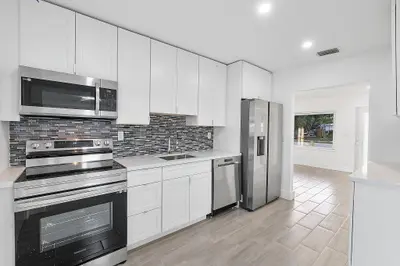 370 S Golf Boulevard, Pompano Beach – sold