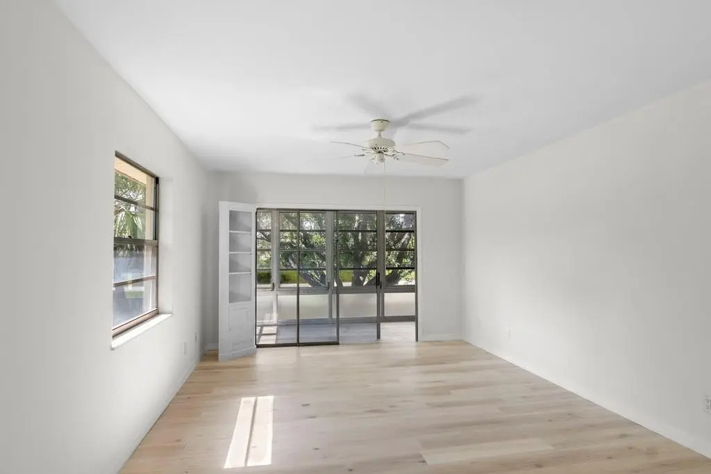 Photo 7 at 38 Vista Gardens Trail, Vero Beach