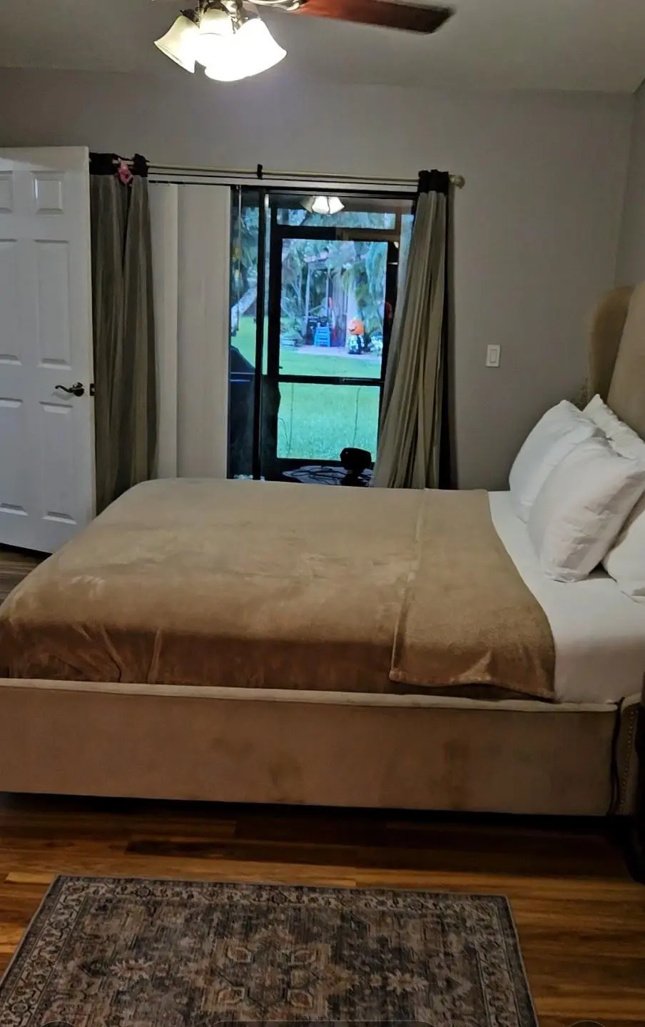 Master bedroom at 9215 W Sunrise Boulevard, Plantation