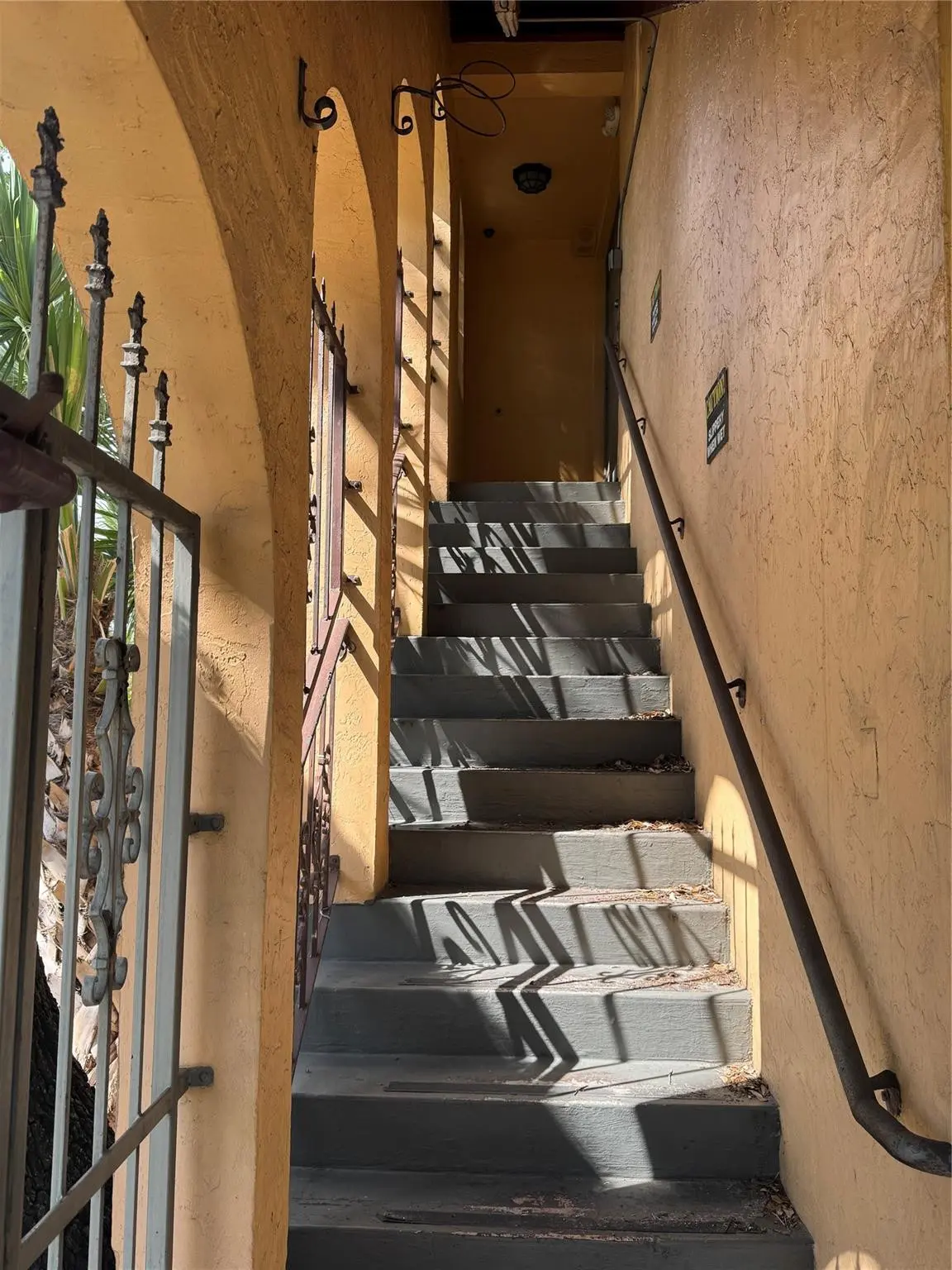 Photo 5 at 1527 NE 4th Avenue, Fort Lauderdale
