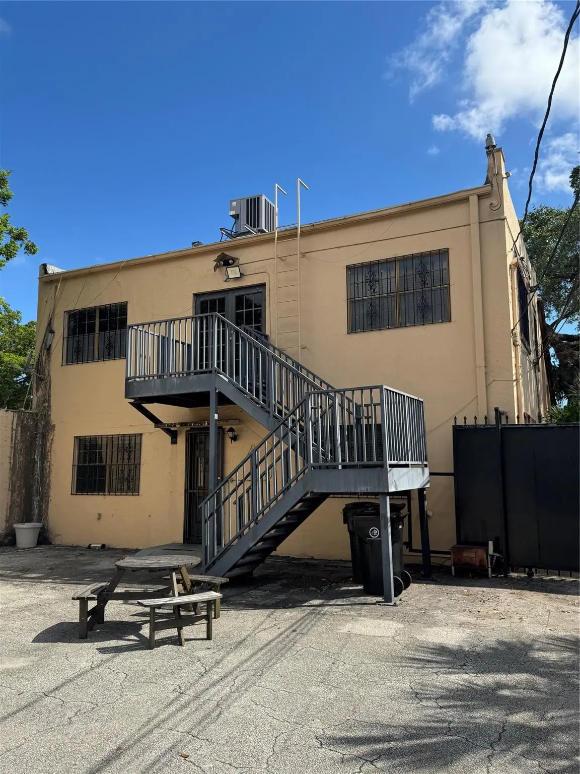 Photo 7 at 1527 NE 4th Avenue, Fort Lauderdale