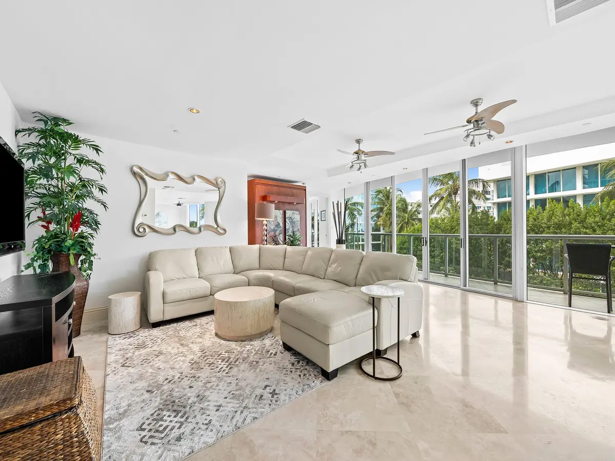 Photo 6 at 1200 Holiday Drive 208, Fort Lauderdale