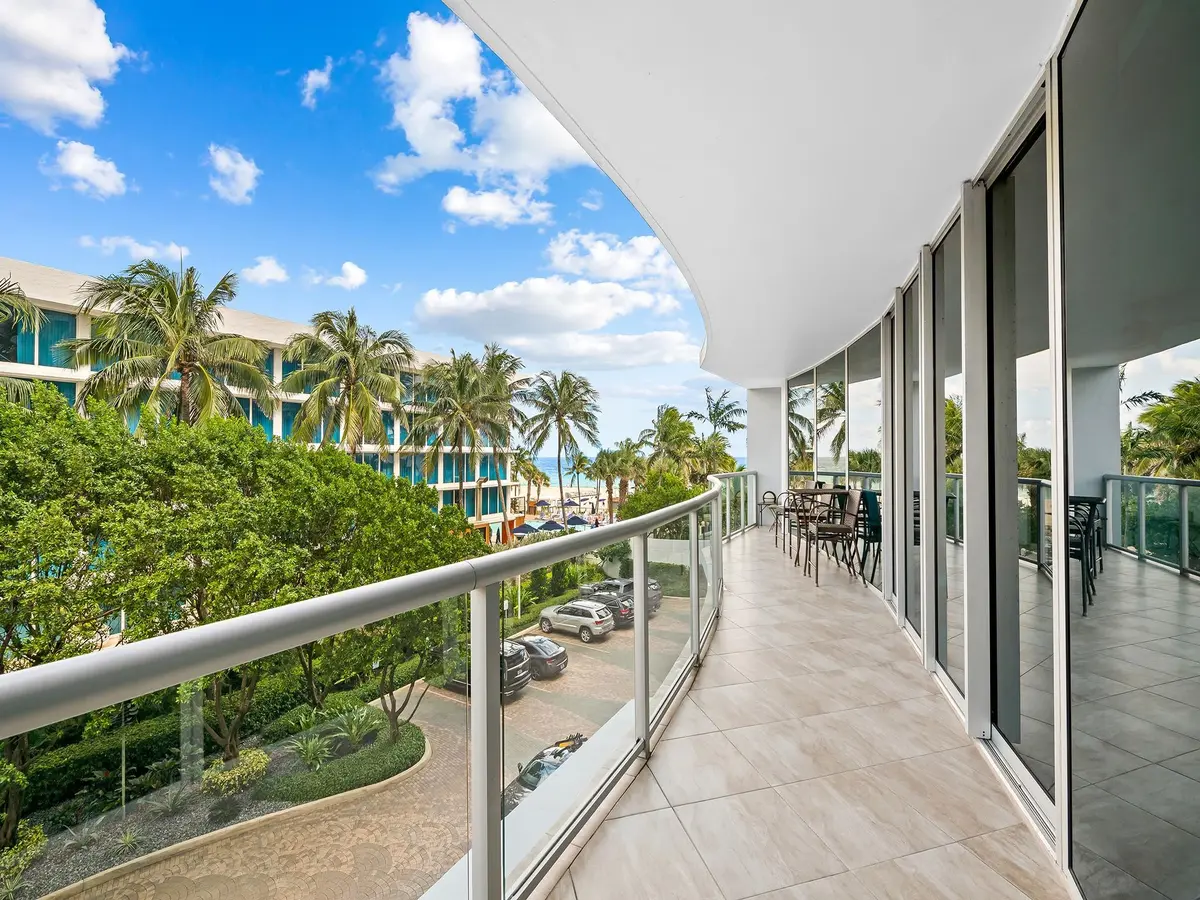 Photo 8 at 1200 Holiday Drive 208, Fort Lauderdale