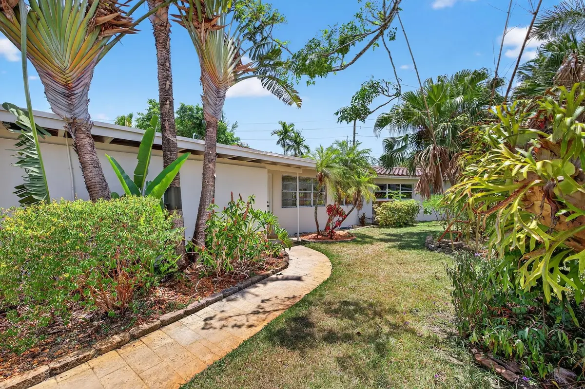 Front entrance to Home at 2924 NW 8th Avenue, Wilton Manors