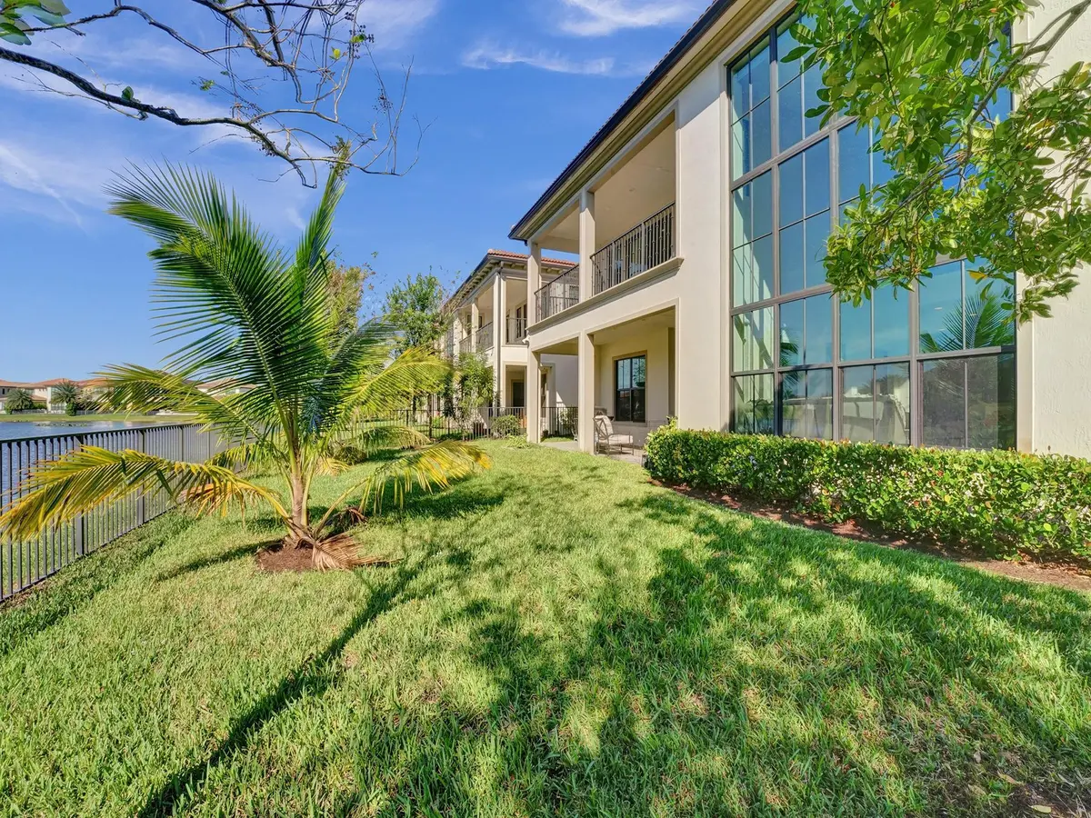 Photo 4 at 9345 Carrington Avenue, Parkland