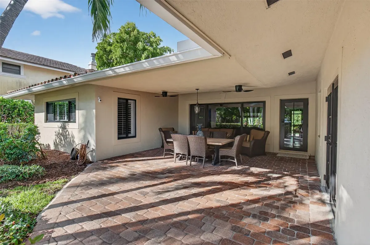 Photo 3 at 707 SE 25th Avenue, Pompano Beach
