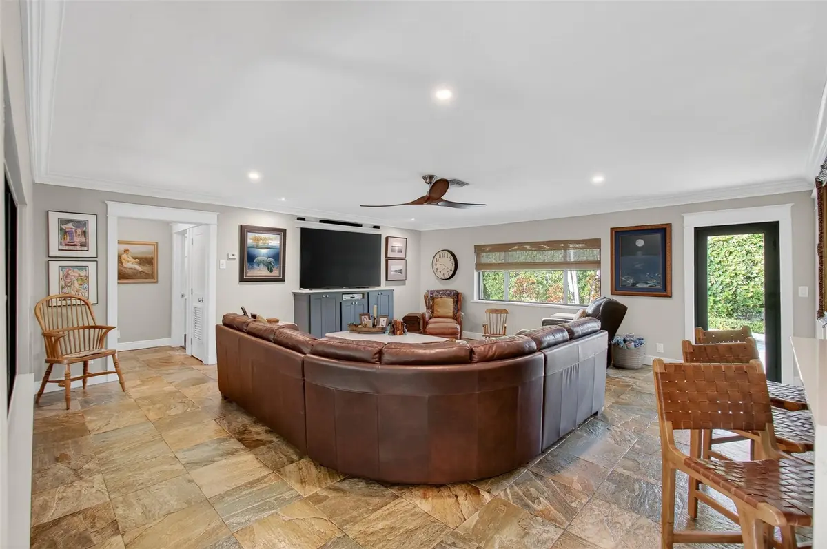 Photo 5 at 707 SE 25th Avenue, Pompano Beach