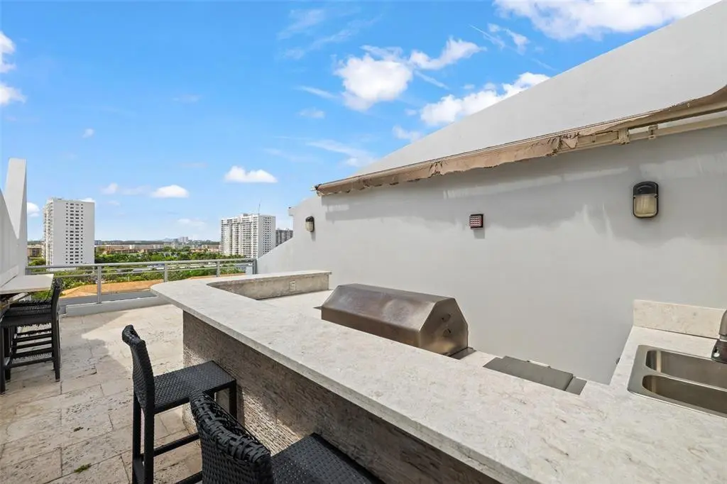 Photo 4 at 2950 NE 188th Street 510, Aventura