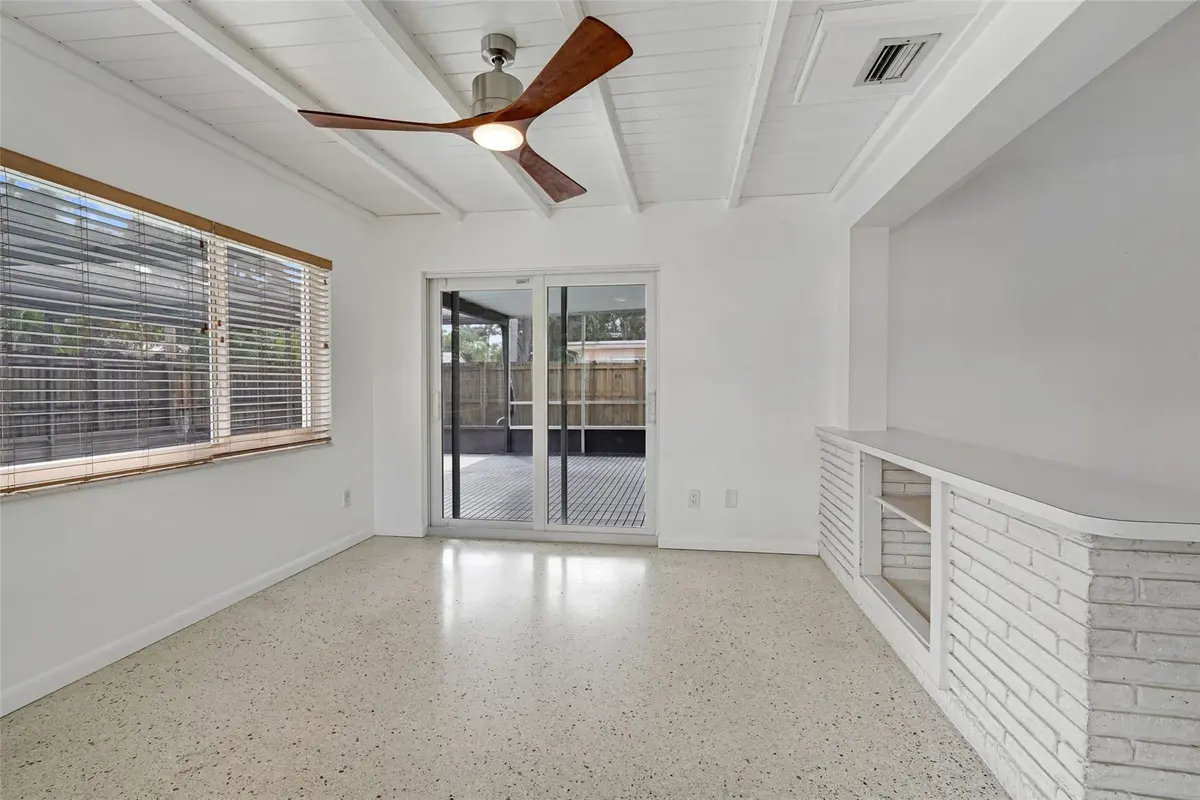 Photo 5 at 615 N 32nd Avenue, Hollywood