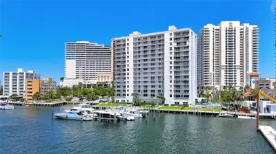 77 S Birch Road 4D, Fort Lauderdale – sold