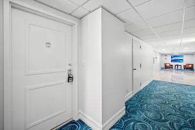 3900 Galt Ocean Drive 1004, Fort Lauderdale – sold