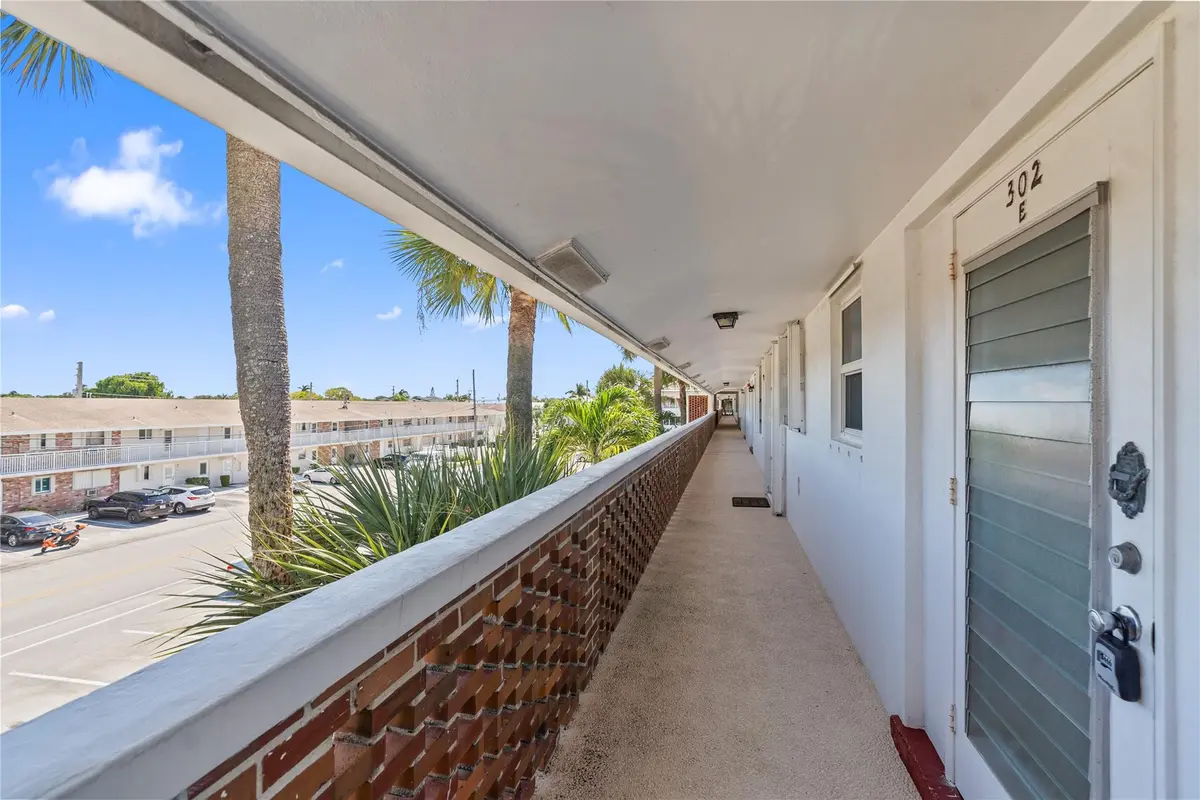 Photo 7 at 2050 NE 39th Street 302e, Lighthouse Point