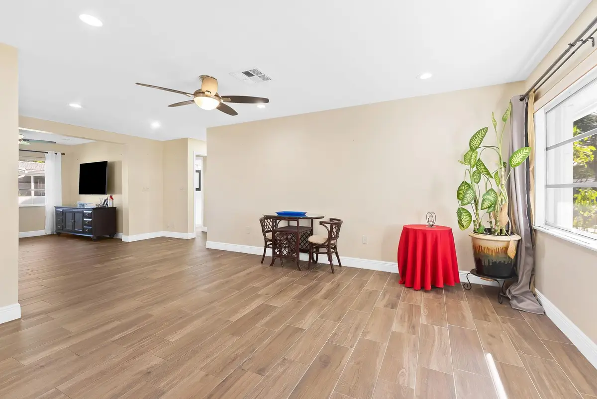Photo 4 at 8851 NW 15th Street, Plantation