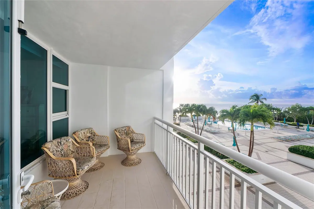Photo 2 at 1620 S Ocean Boulevard 4f, Lauderdale-By-The-Sea