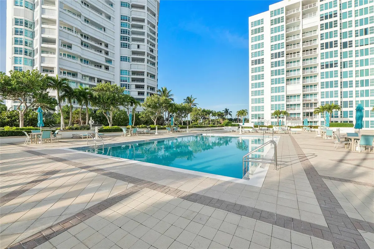 Photo 3 at 1620 S Ocean Boulevard 4f, Lauderdale-By-The-Sea