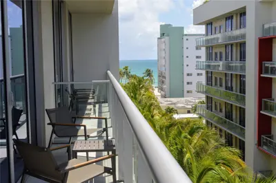 777 N Ocean Drive N522, Hollywood – Condominium for sale