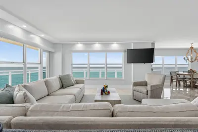 3900 Galt Ocean Drive 817, Fort Lauderdale – sold
