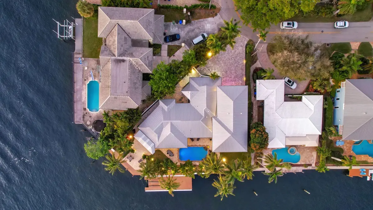 Photo 4 at 288 S Tradewinds Avenue, Lauderdale-By-The-Sea