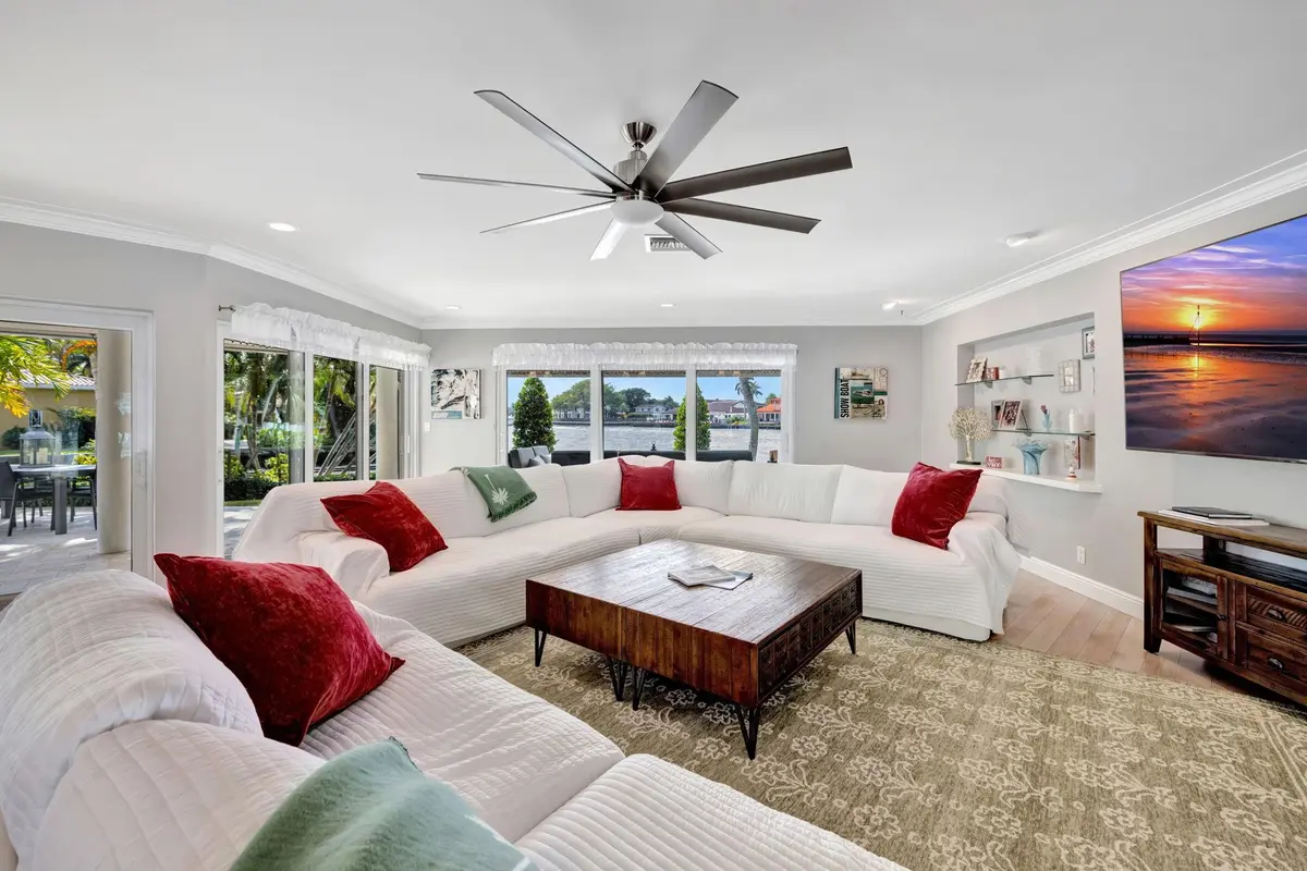 Photo 7 at 288 S Tradewinds Avenue, Lauderdale-By-The-Sea
