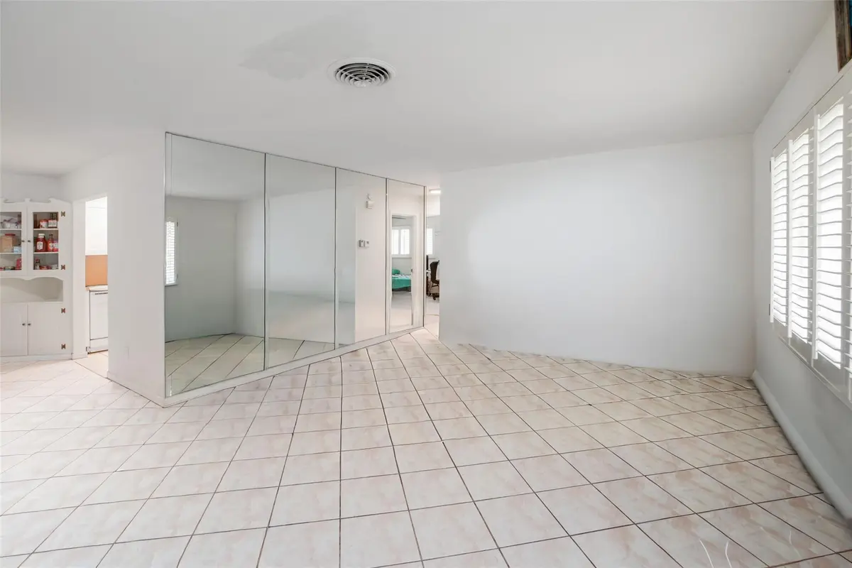 Photo 5 at 413 Willows Avenue, Port St. Lucie
