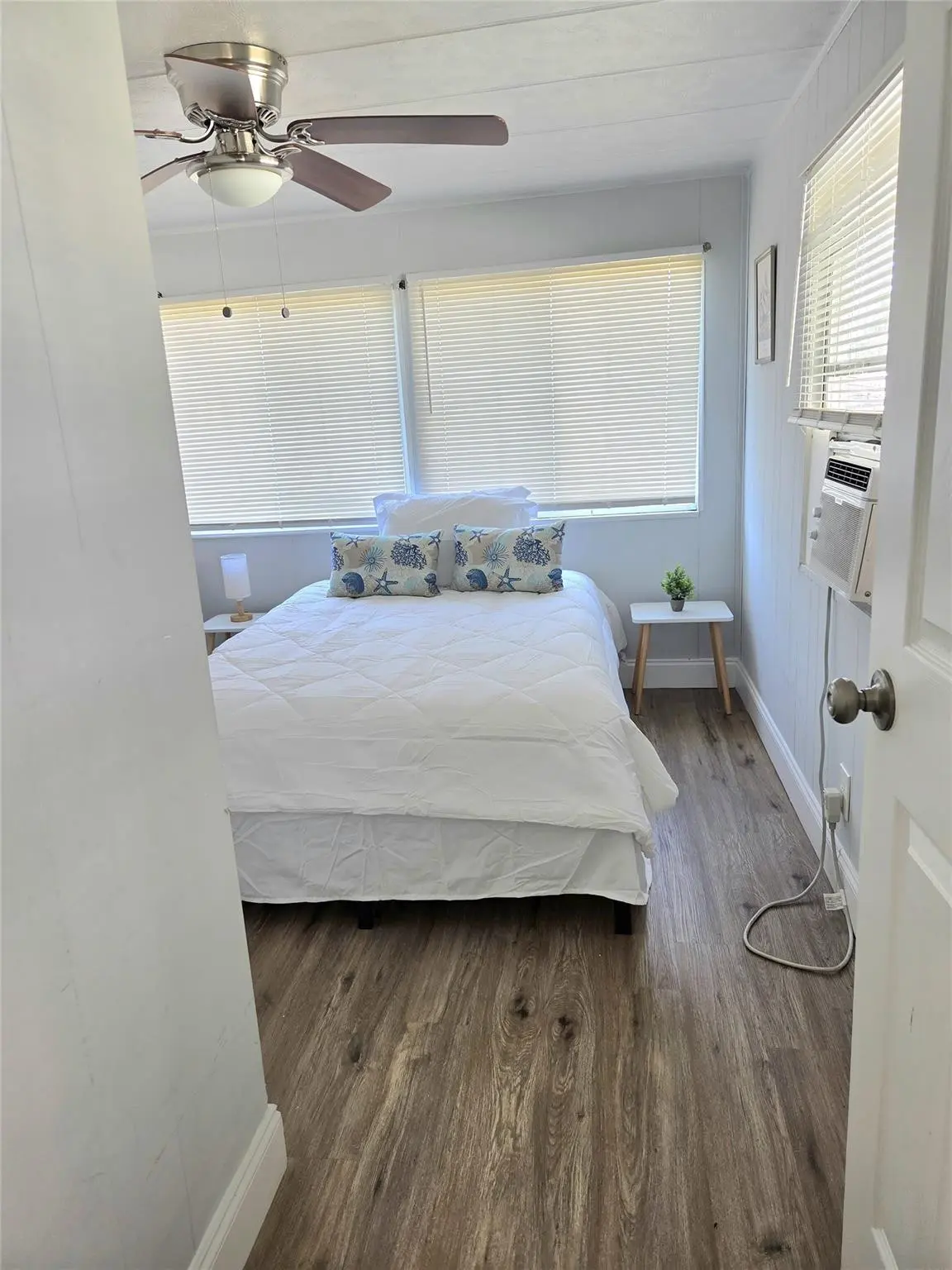 Photo 7 at 2050 SW 83rd Terrace, Davie