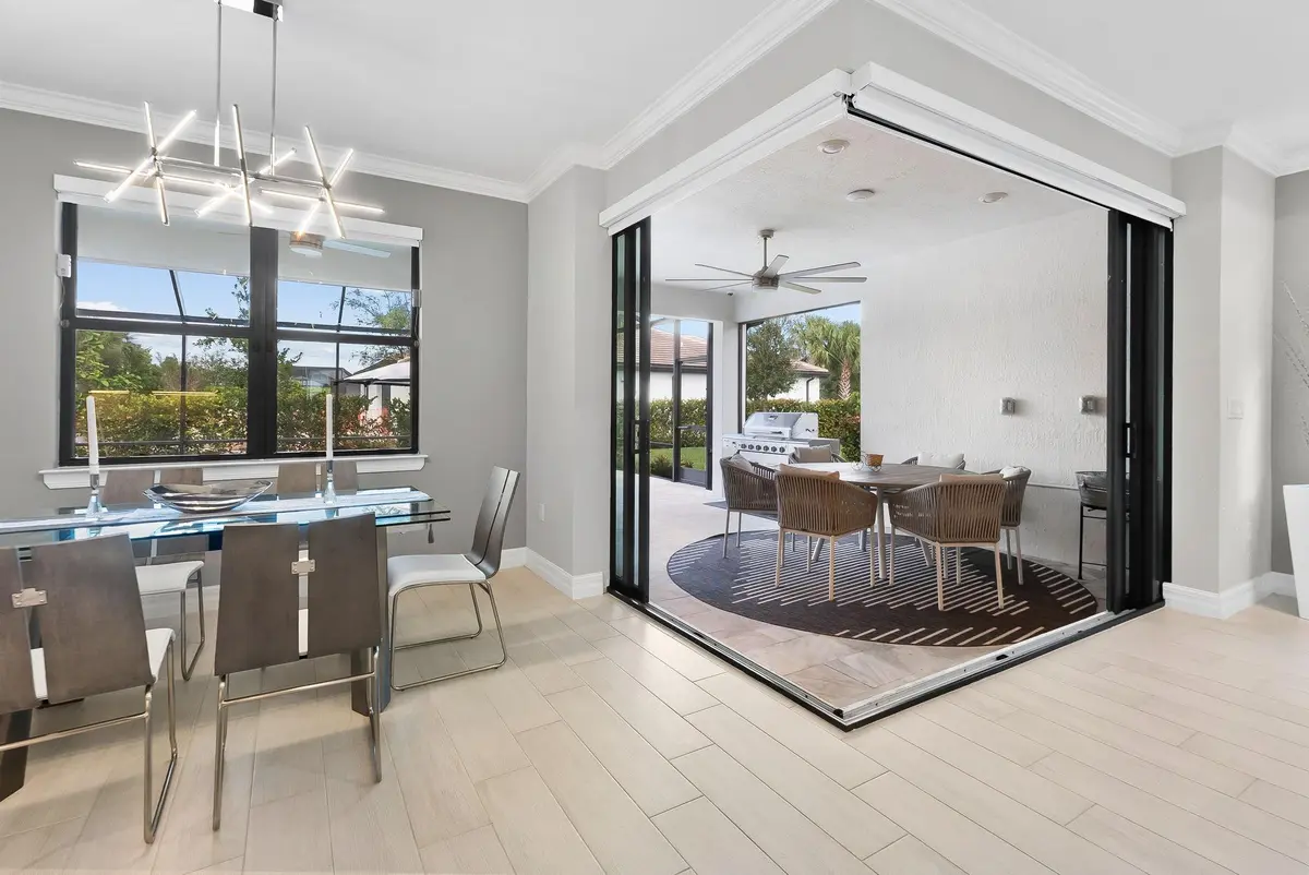 Photo 5 at 2535 Primrose Place, Oakland Park