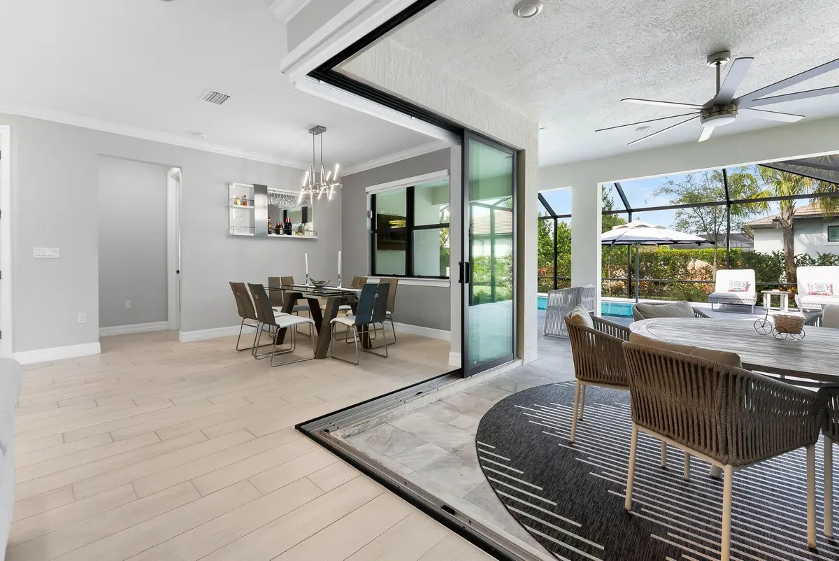 Photo 6 at 2535 Primrose Place, Oakland Park