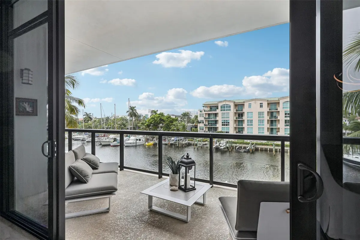 Photo 2 at 161 Isle Of Venice Drive 303, Fort Lauderdale