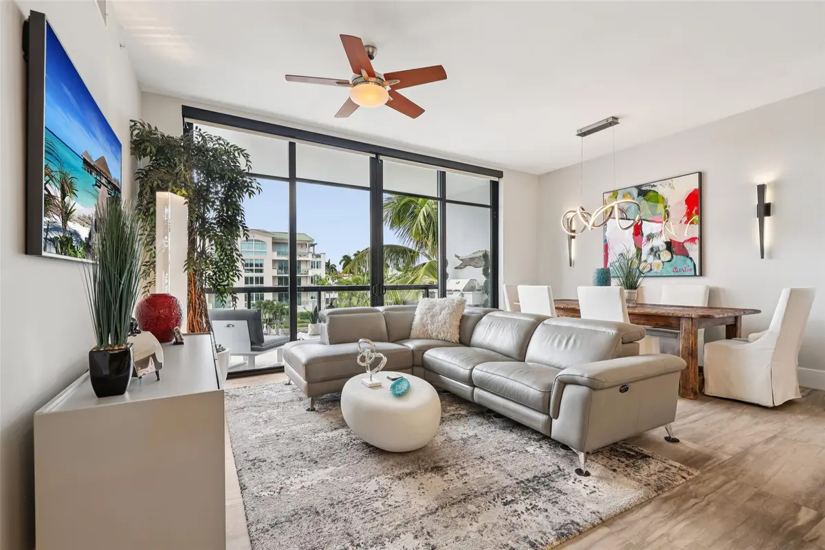 Photo 8 at 161 Isle Of Venice Drive 303, Fort Lauderdale
