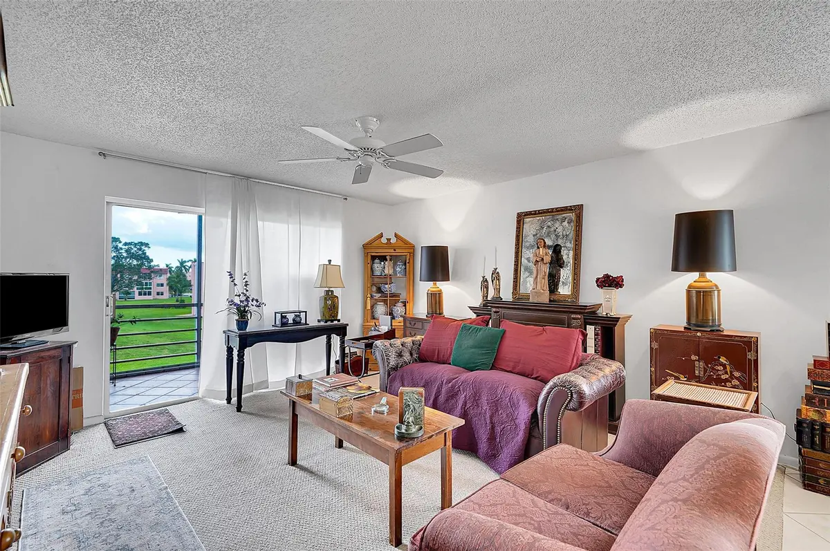 Photo 6 at 9481 Sunrise Lakes Boulevard 310, Sunrise