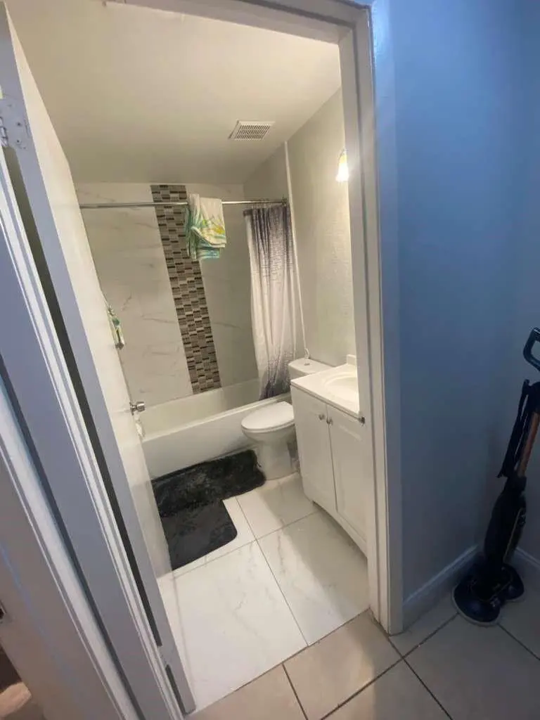 Photo 6 at 3441 NW 44 Street 203, Oakland Park