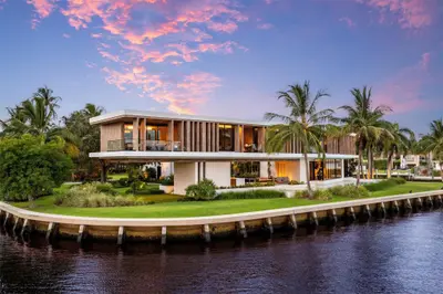 516 Mola Avenue, Fort Lauderdale – Single Family Residence for sale