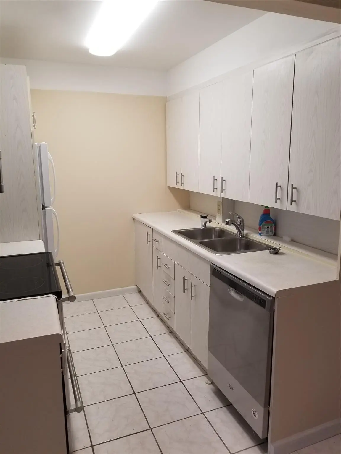 Photo 3 at 4090 Cornwall 4090, Boca Raton