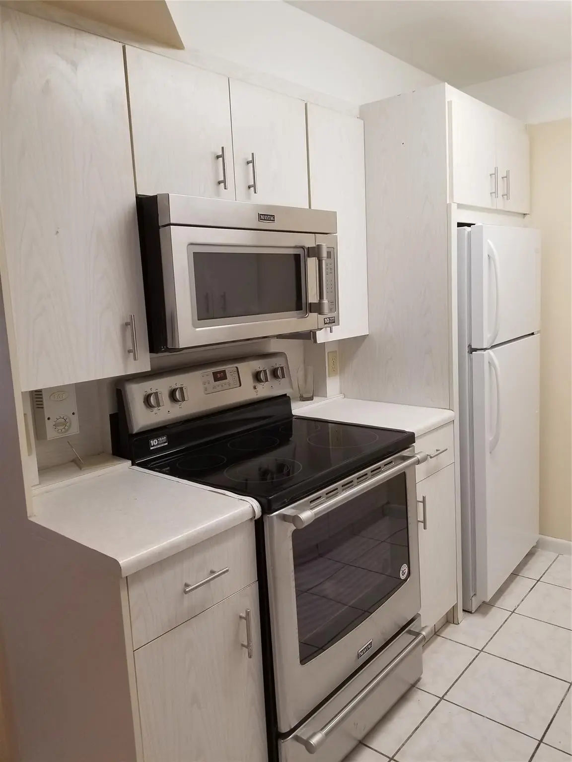 Photo 4 at 4090 Cornwall 4090, Boca Raton