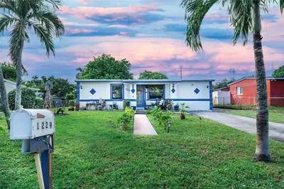 1229 NW 19th Avenue, Fort Lauderdale – sold