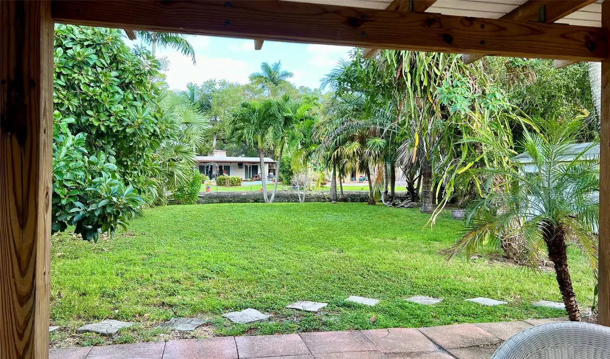 Large buildable lot at 808 SW 8th Terrace, Fort Lauderdale